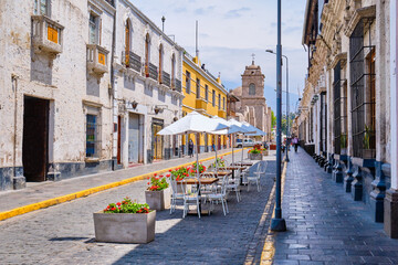 Street in Arequipa, Peru. Street photo. - obrazy, fototapety, plakaty