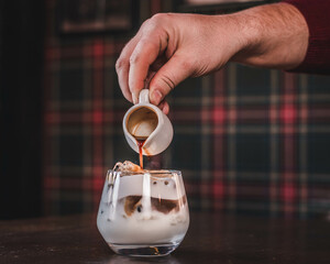 glass, latte, coffee, drink, milk, beverage, chocolate, cafe, cup, cream, cappuccino, hot, brown, cocktail, espresso, foam, sweet, white, caffeine, dessert, bar, froth, isolated