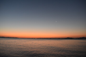 朝焼け夜明け前