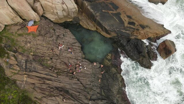 
Aerial Images
Brazilian Beaches, Natural Pools, Coast, Rocks, Nature (4K)