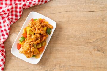 Stir fried sweet and sour sauce with pork
