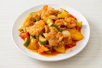 Stir fried sweet and sour sauce with pork