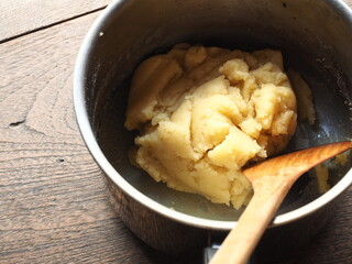 choux paste dough in pot