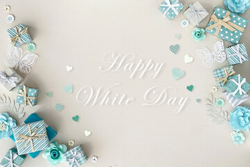 Happy　White　Day　ブルーのプチギフトと白い背景素材