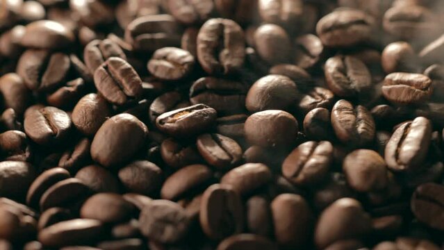 回転するコーヒー豆　Rotating coffee beans