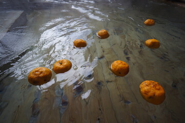 ゆず湯　冬の日本の風景