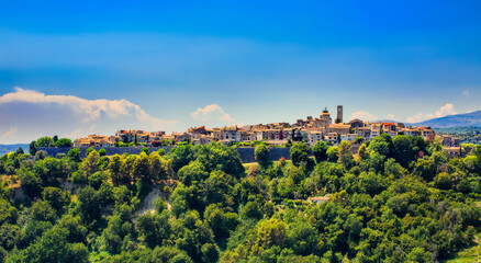 Fototapeta na wymiar View of the Medieval Village of Saint-Paul-de-Vence, Provence, France
