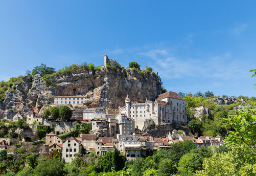 France, Lot, Rocamadour, View of cliffside town in summer