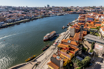 Obraz premium Vue sur Porto depuis le Pont Dom-Luís I
