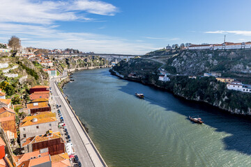 Fototapeta na wymiar Vue sur Porto depuis le Pont Dom-Luís I