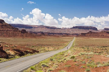 Rolgordijnen Road to Monument Valley in Utah © Fyle
