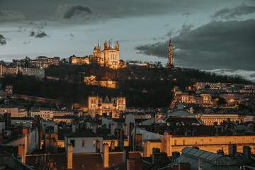 Fototapeta premium Lyon By night