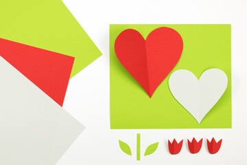 DIY and children's creativity. Step-by-step instructions: how to make a card in the form of a heart with a tulip flower. Step 2. Preparation of parts for application.