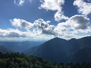 山　雲　