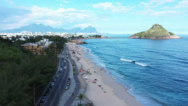 Vista a&eacute;rea da praia do Ponta, no Recreio dos Bandeirantes, Rio de Janeiro, Brazil.