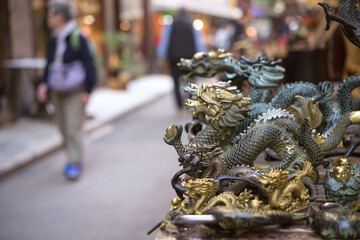 Dragon statues for sale at antique market in Upper Lascar Row (Cat Street), Hong Kong　香港...