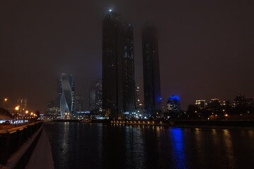 Fototapeta na wymiar moscow city winter night fog