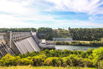 Looking out over the Bull Shoals Dam and White River in Lakeview, Arkansas 