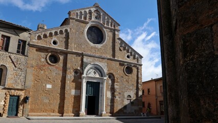 Fototapeta na wymiar The Duomo, the cathedral of Santa Maria Assunta in the ancient city of Volterra in Tuscany, Italy.