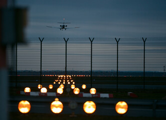 Anflug bei Nacht