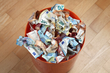 Wertvolles Altpapier