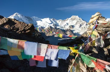 Cercles muraux Cho Oyu Mount Cho Oyu with prayer flags from Gokyo peak