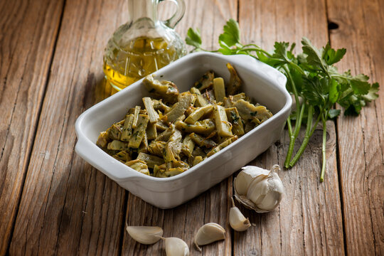 sauteed artichoke with garlic parsley and olive oil