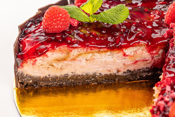 Cheesecake with pomegranate sauce