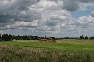 Fototapeta premium landscape with clouds Tri krize, Prameny 