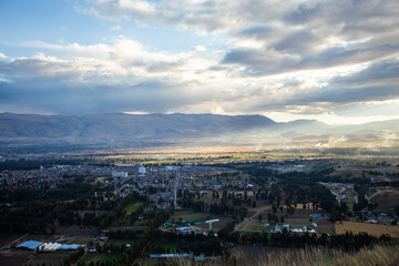 Paisaje del Valle del Mantaro en los Andes de Perú