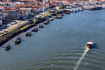 Vue sur Porto Villa Nova de Gaia depuis le Pont Dom-Luís I