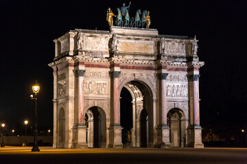 Fototapeta premium Arc de Triomphe du Carrousel is a triumphal arch in Paris