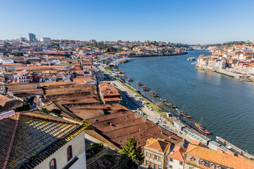 Vue sur Porto Ribeira depuis le belvédère de Gaia