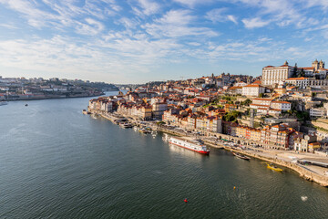Vue sur Porto depuis le belvédère de Gaia