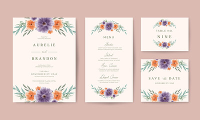 Fototapeta na wymiar Wedding invitation with beautiful floral decorative