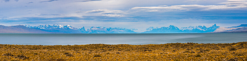 Lago Viedma (Viedma Lake) with Mount Fitz Roy (aka Cerro Chalten) behind, El Chalten, Patagonia, Argentina, South America