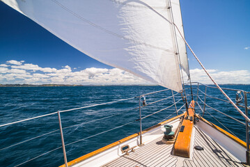 Obraz premium Sailing boat trip in the Bay of Islands, from Russell, Northland Region, North Island, New Zealand