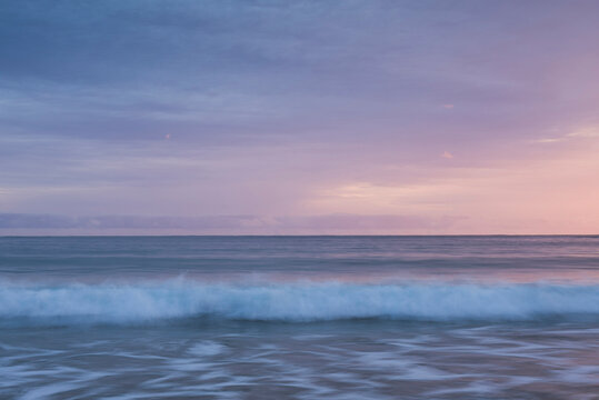 Sunrise at Maitai Bay (aka Matai Bay), a popular beach on the Karikari Peninsula, Northland, New Zealand