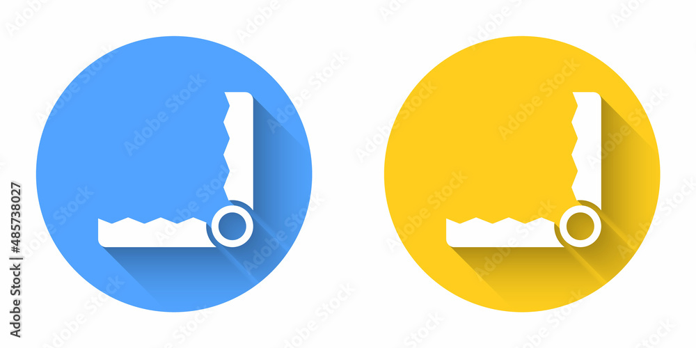 Poster white trap hunting icon isolated with long shadow background. circle button. vector