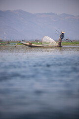 Inle Lake Fisherman (Intha Fisherman), near Nyaungshwe, Shan State, Myanmar (Burma)
