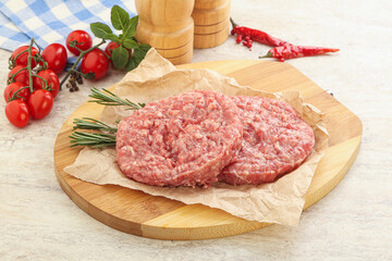 Raw pork cutlet for burger