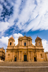 Obraz premium Duomo (Noto Cathedral, St Nicholas Cathedral, Cattedrale di Noto) in the UNESCO World Heritage Site listed town of Noto, Sicily, Italy, Europe