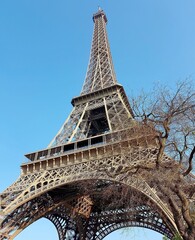 la torre eiffel