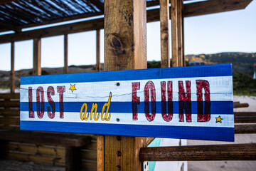 lost and found sign