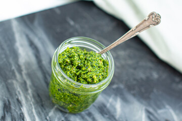 Pesto with parsley and arugula from the squeezer