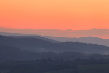 Fototapeta premium sunrise over the mountains