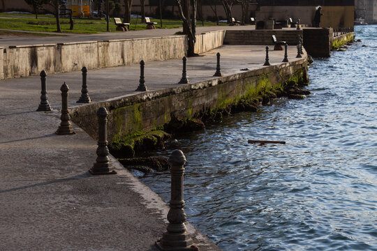 The sea and edges in kandilli Istanbul, turkey