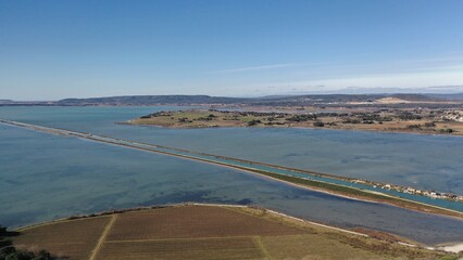 survol des plages et du port de Palavas-les-Flots, près de Montpellier en Occitanie dans le sud de...