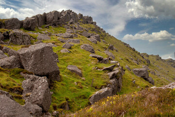 The Knockanaffrin Ridge covered with big boulders
