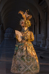 Fototapeta na wymiar Maske beim Karneval, Venedig